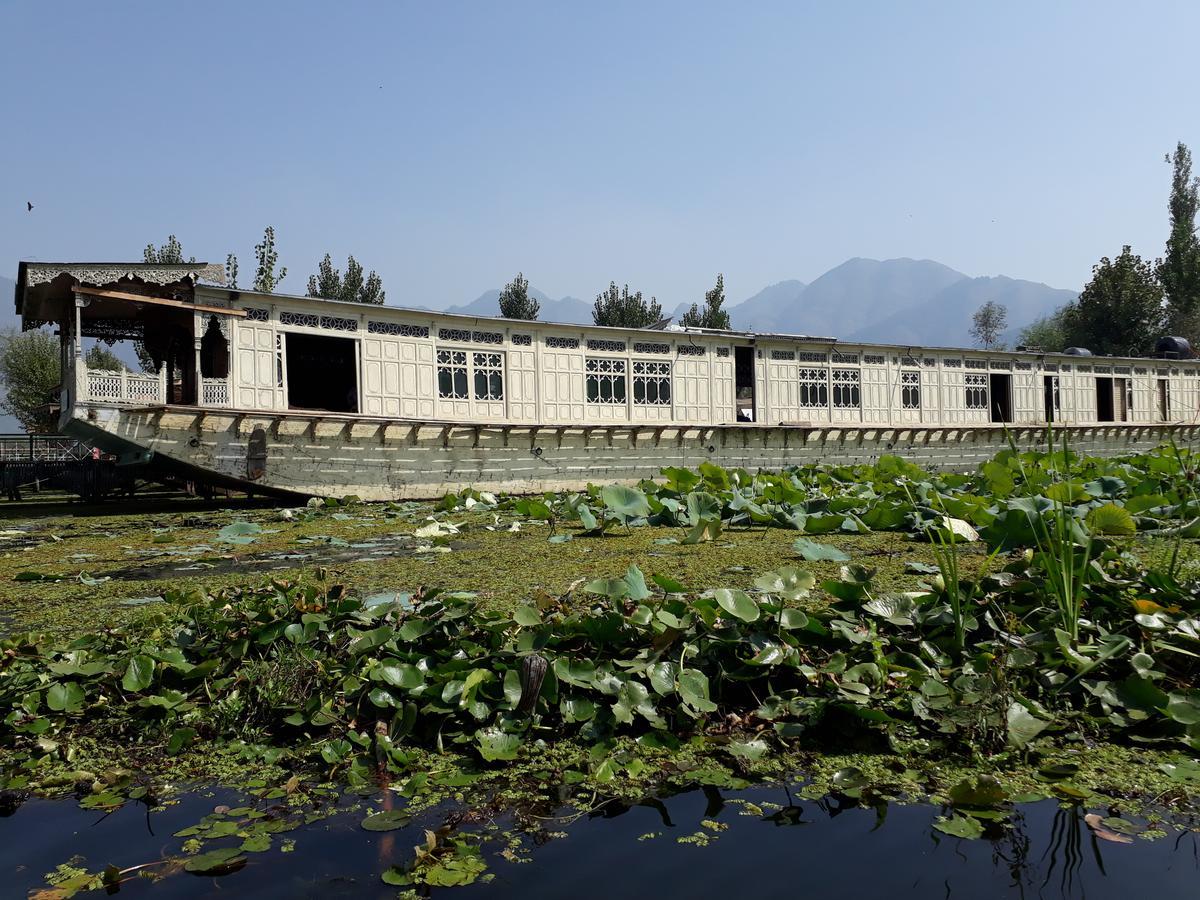 Heritage Geneva House Boat Botel 3*