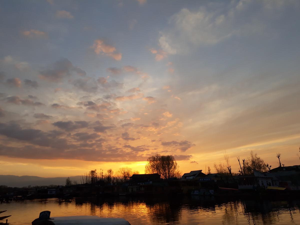 Heritage Geneva House Boat Botel 3*