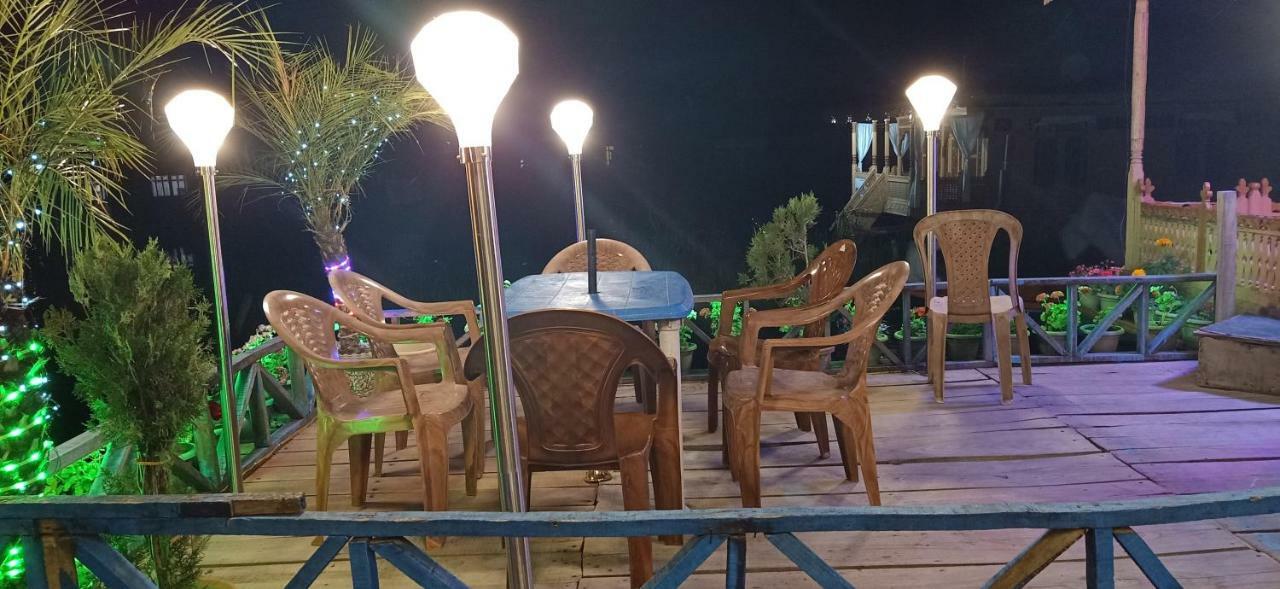 Heritage Geneva House Boat 3* Srinagar (Jammu and Kashmir)